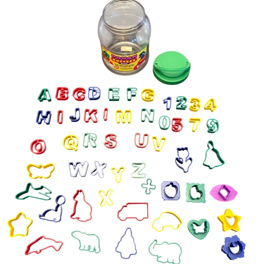 Lakeshore‎ Learning Dough Cutters Bucket 53 pieces Alphabet Numbers Shapes RA188